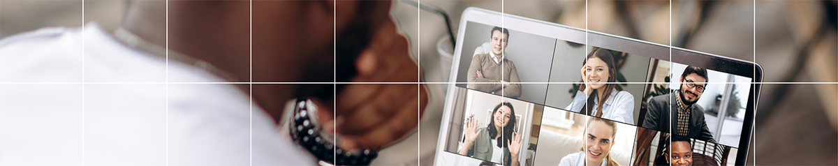 Inspecteur portant un masque.