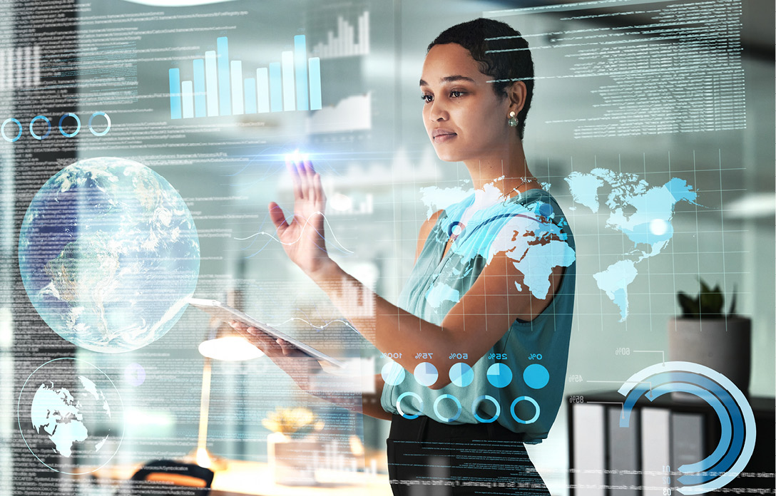 Monde, tablette et superposition avec une femme noire d’affaires en utilisant une interface pour accéder au métaverse des données.