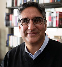 Karim&nbsp;Mahmud, administrateur