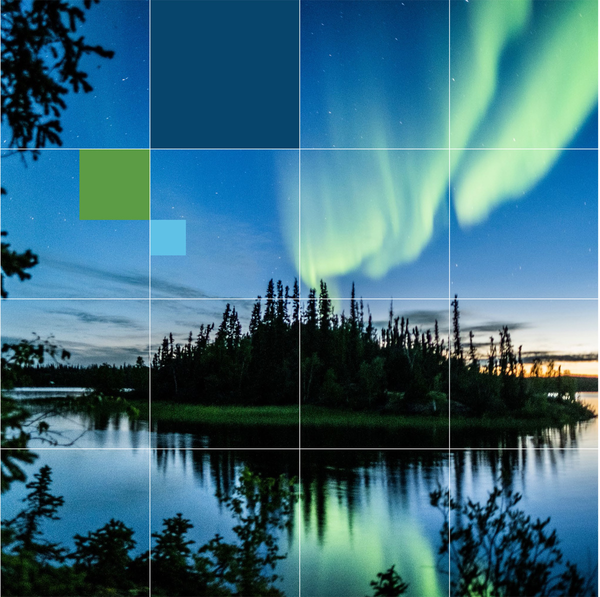 Aurore boréale au-dessus d’une île boisée