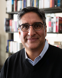 Karim&nbsp;Mahmud, administrateur