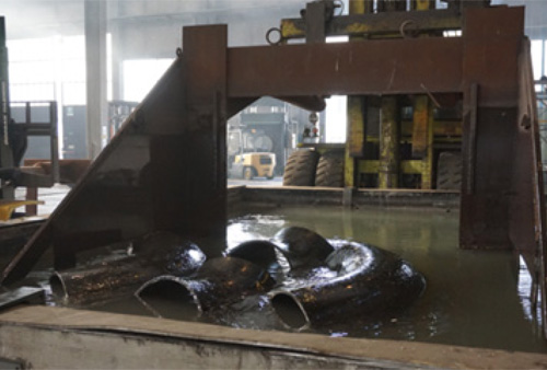 Figure 2 &ndash; Water quenching the component